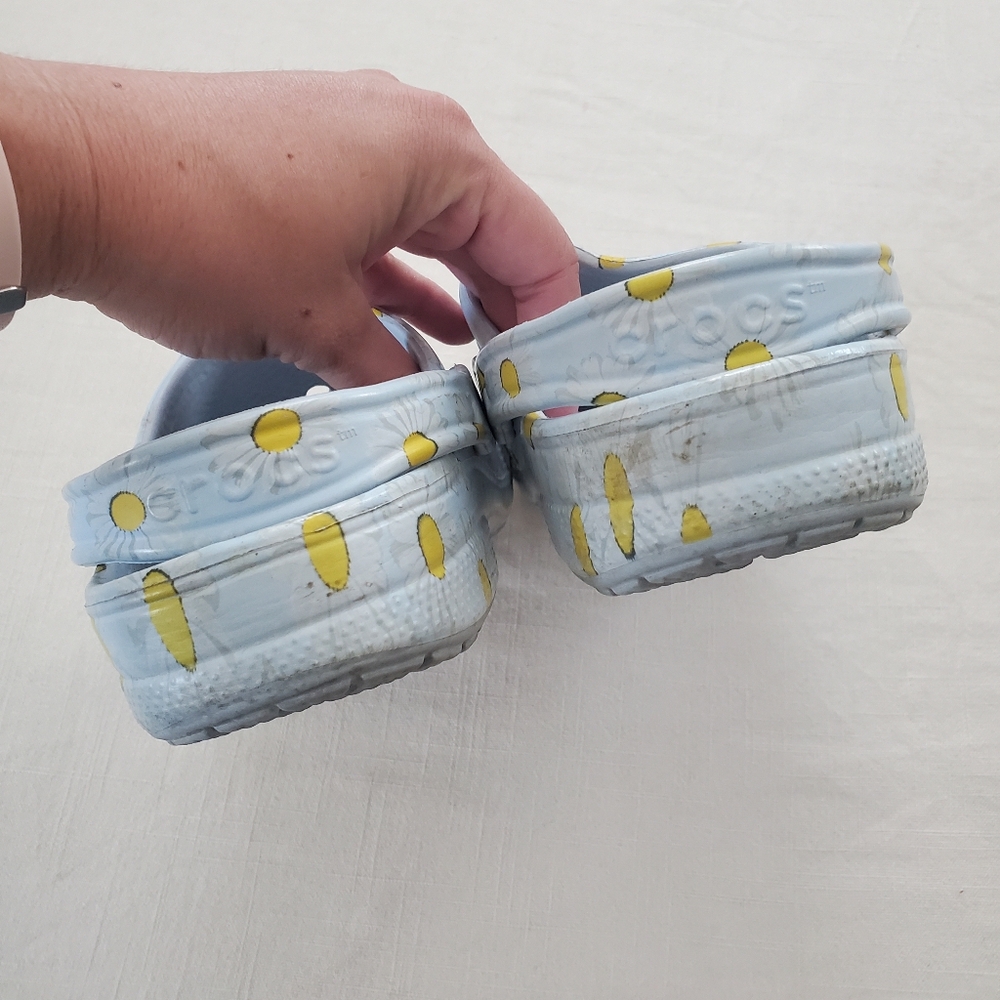 Crocs daisy blue women's 8 men's 6 - Picture 4 of 9